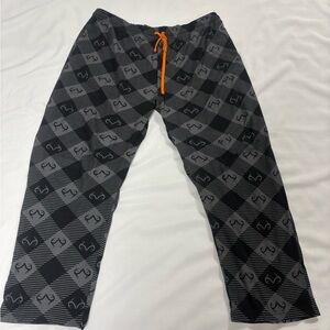 Realtree Black & Gray Patterned Men's Jogger Pants with Orange Drawcord